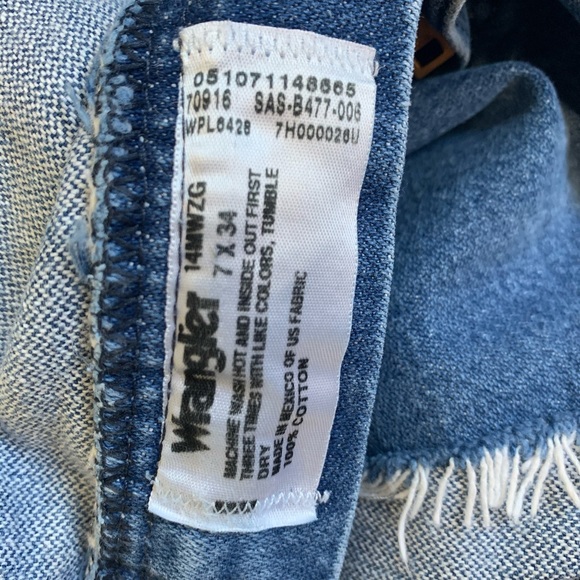 Vintage Custom Wrangler Jean Shorts w/ Flag - Picture 5 of 5